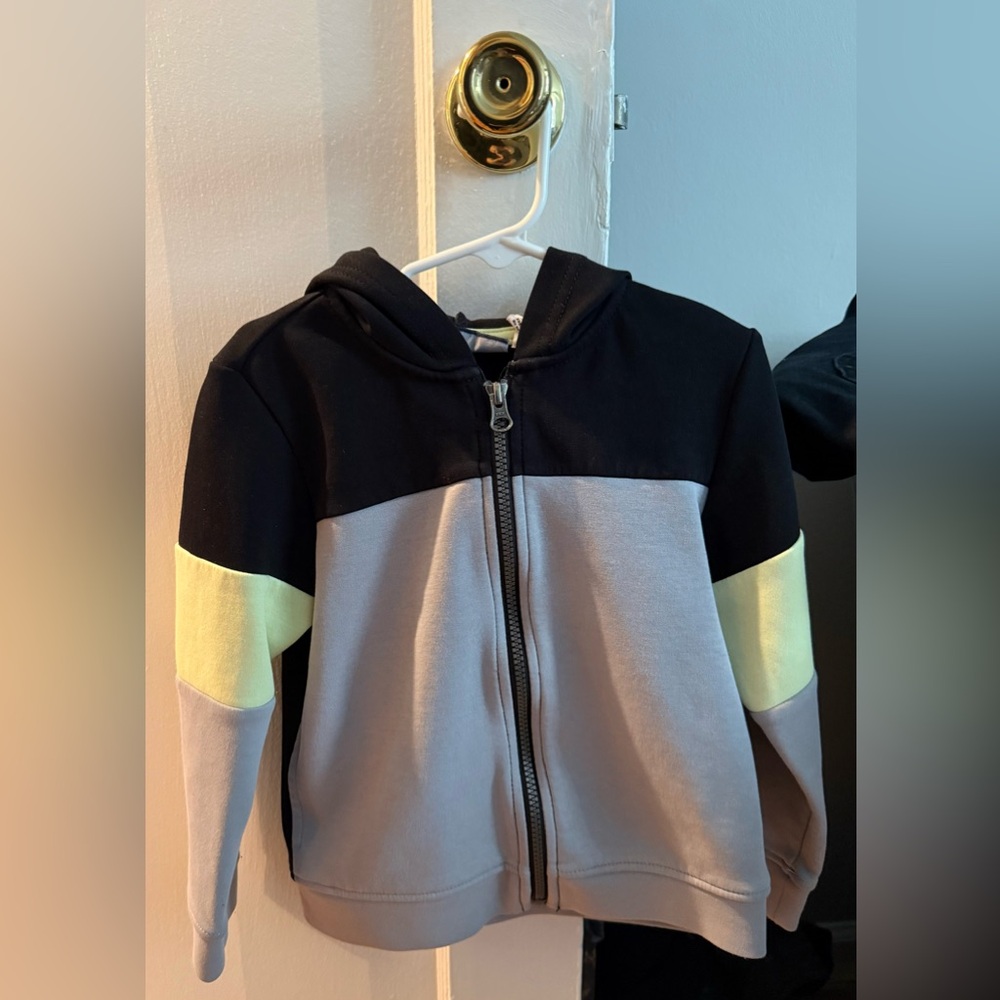 The Children's Place Black, Gray, and Yellow Hoodie